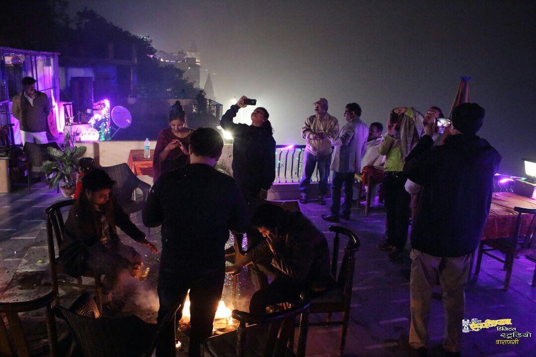 Hotel Sita Palace On Heritage Ghats Of Benaras Варанаси Экстерьер фото