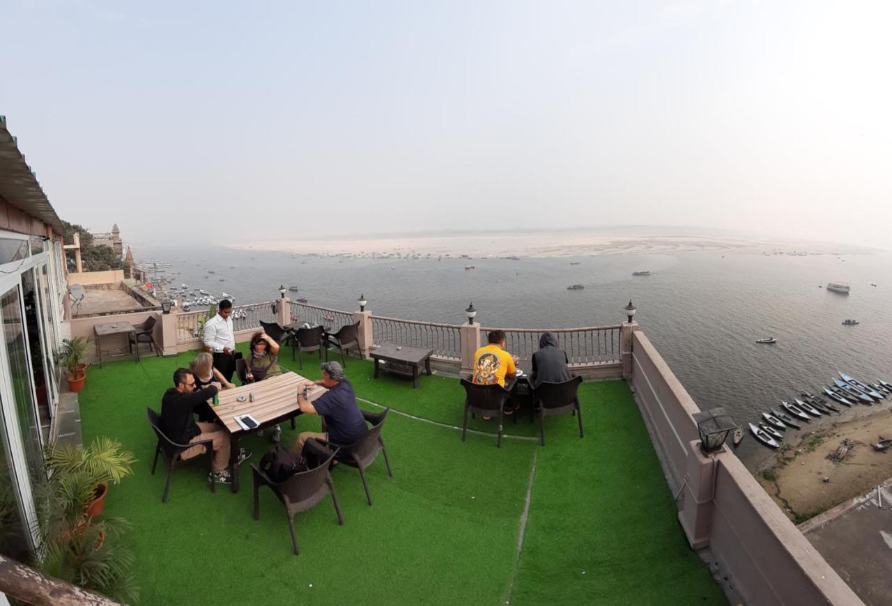 Hotel Sita Palace On Heritage Ghats Of Benaras Варанаси Экстерьер фото